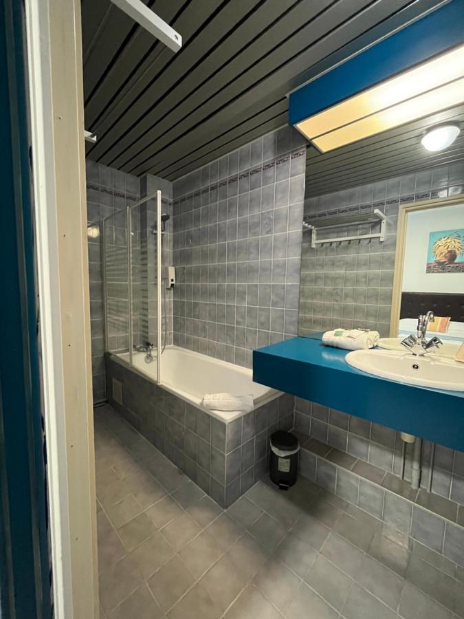 Hotel Agena Μπρεστ Εξωτερικό φωτογραφία