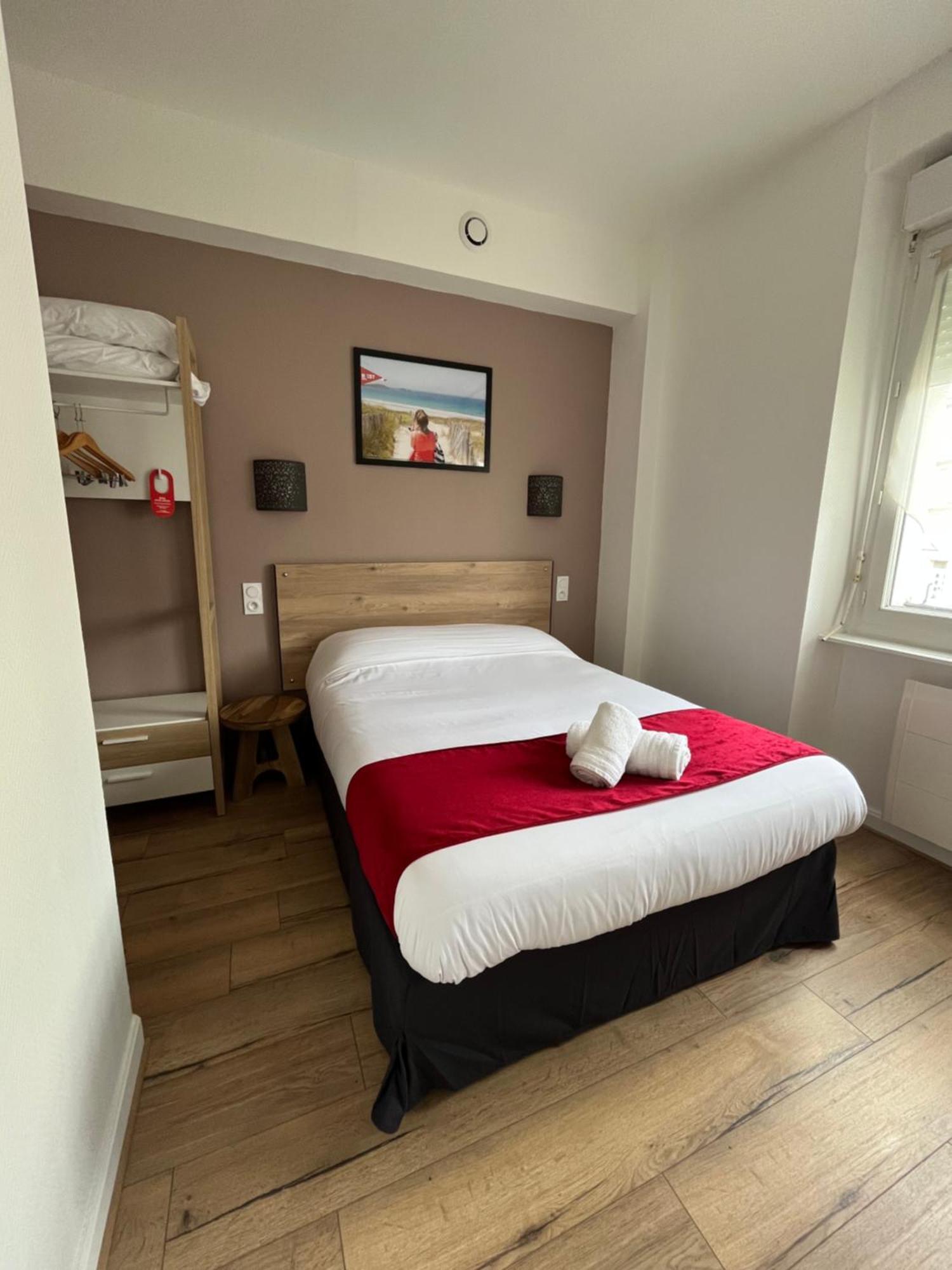 Hotel Agena Μπρεστ Εξωτερικό φωτογραφία