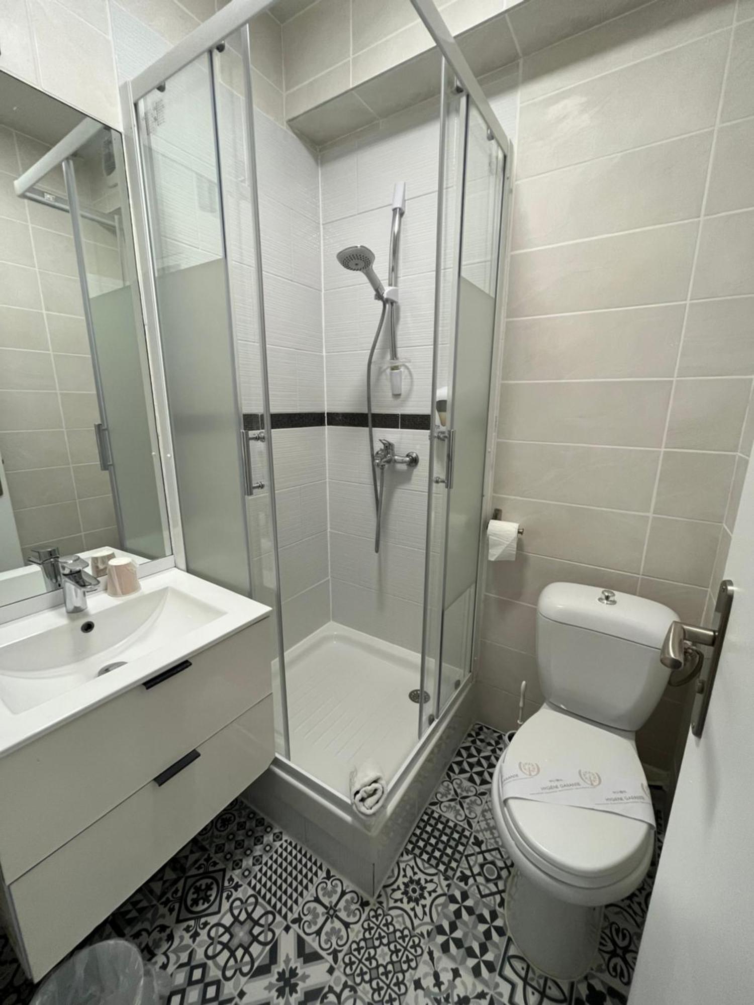 Hotel Agena Μπρεστ Εξωτερικό φωτογραφία
